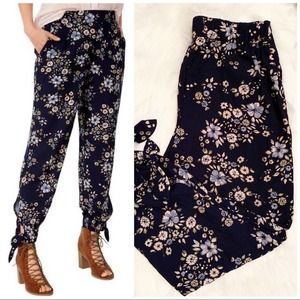 Maison Jules SZ M Floral-Print Ankle-Tie